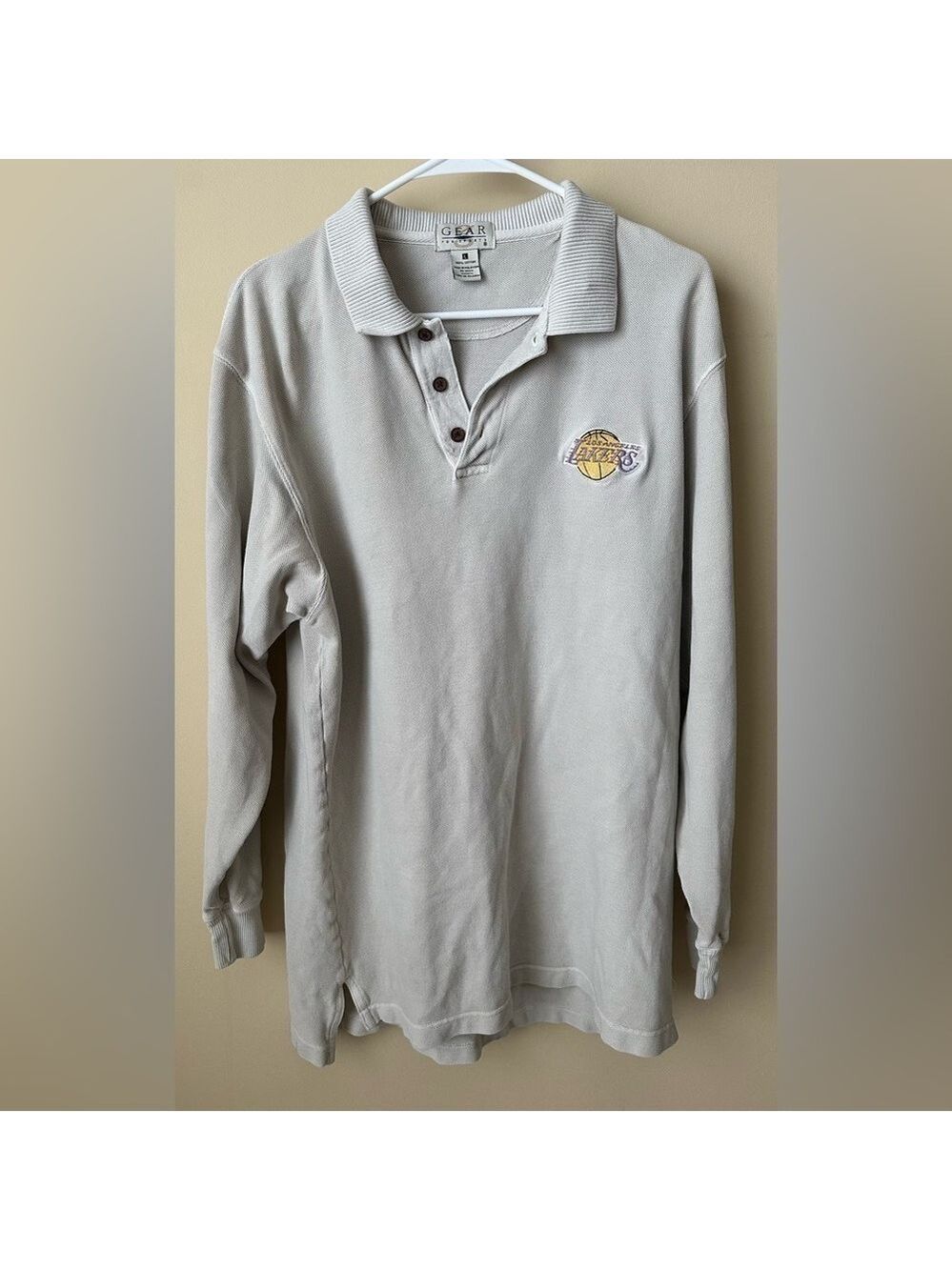 Los Angeles Lakers long sleeve collared shirt size large.